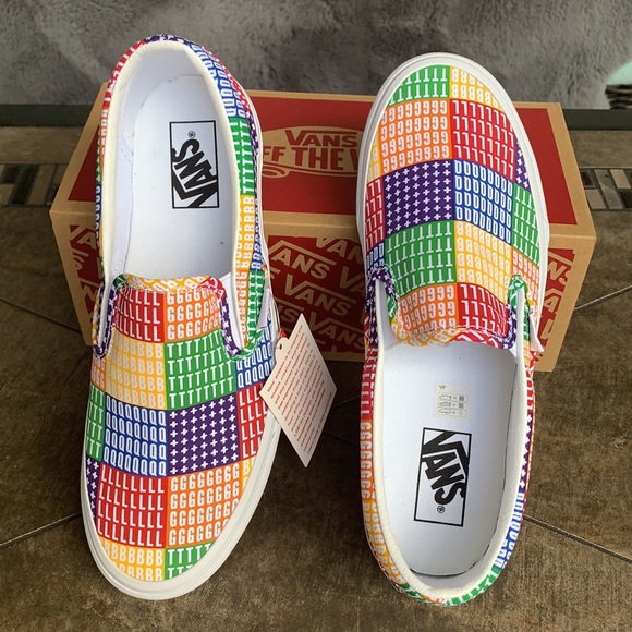 VANS CLASSIC SLIP ON PRIDE MULTI/TRUE WHITE MENS - Picture 14 of 16